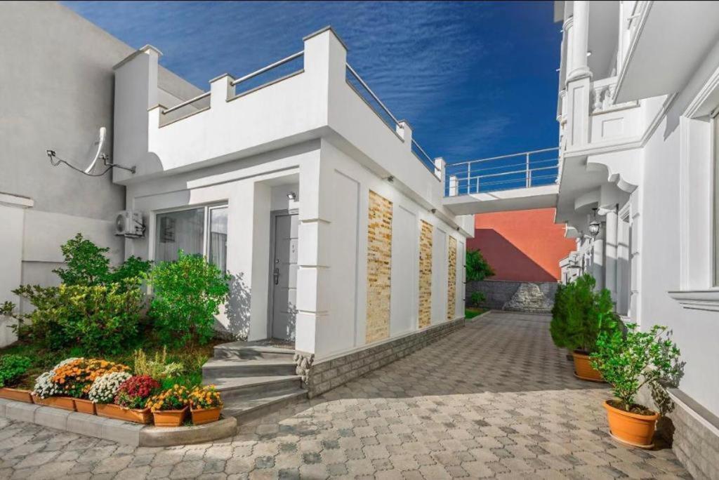 Hotel White House à Tbilissi Extérieur photo
